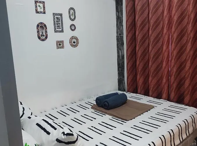 Sea Residences Moa Complex - Ruffa's Condotel