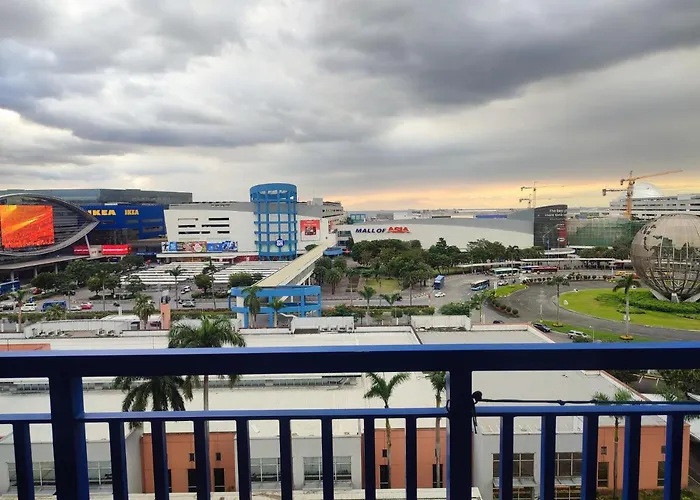 Sea Residences Moa Complex - Ruffa's Condotel Apartment Manila