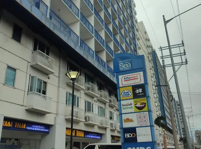 Sea Residences Moa Complex - Ruffa's Condotel Apartment *