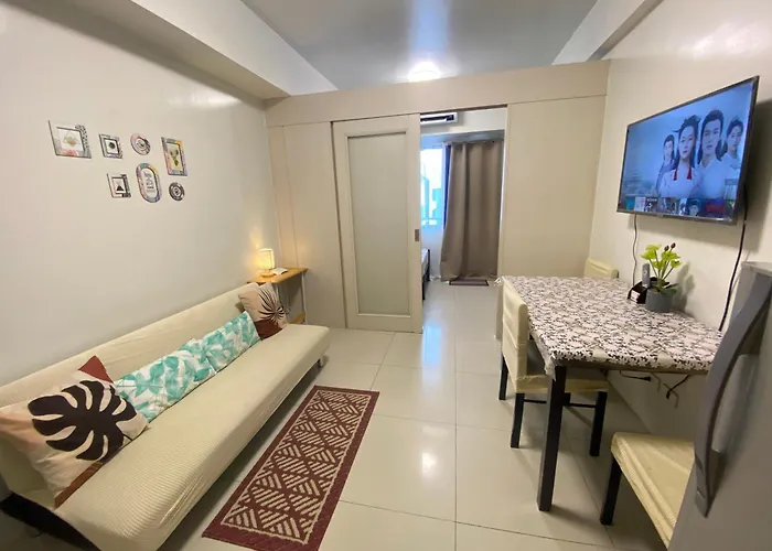 Sea Residences Moa Complex - Ruffa's Condotel Apartment *
