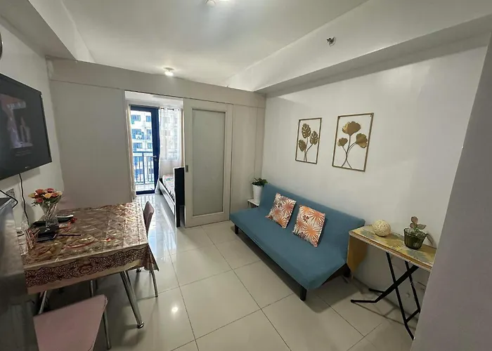 Sea Residences Moa Complex - Ruffa's Condotel Apartment Manila
