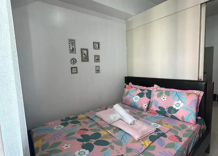 Sea Residences Moa Complex - Ruffa's Condotel *