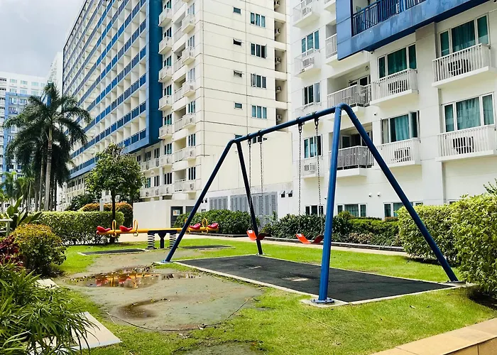 Sea Residences Moa Complex - Ruffa's Condotel Apartment *