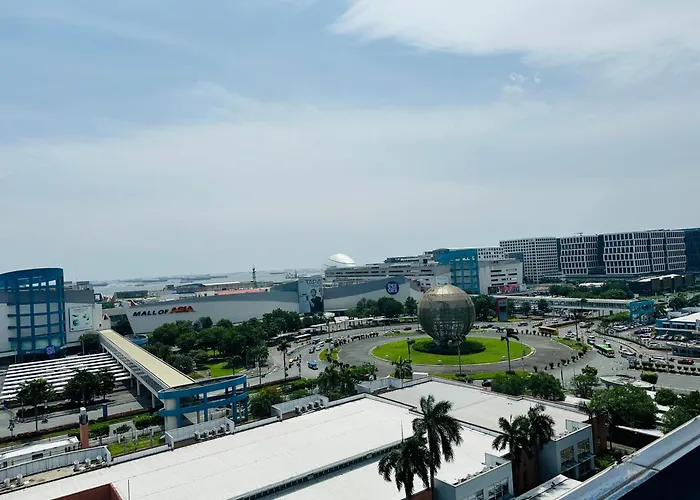 Sea Residences Moa Complex - Ruffa's Condotel Apartment Manila